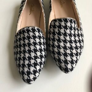 Houndstooth flats with gold trim
